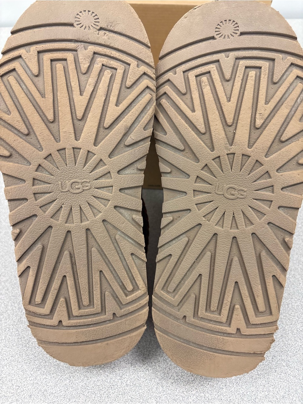 UGG Tazz II Slippers Chestnut Suede Shoes Women's Size_8 - Picture 7 of 9